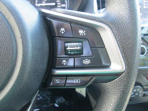 Used 2022 Subaru Forester AWD/4WD image 19