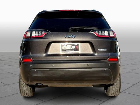 Used 2021 Jeep Cherokee Latitude Plus image 4