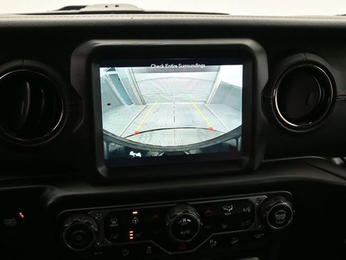 Used 2021 Jeep Wrangler Unlimited Sahara image 17