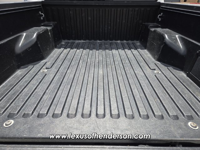Used 2022 Toyota Tacoma SR5 AWD/4WD image 17