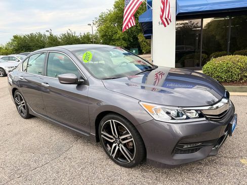 Used 2017 Honda Accord Sport Special Edition image 30