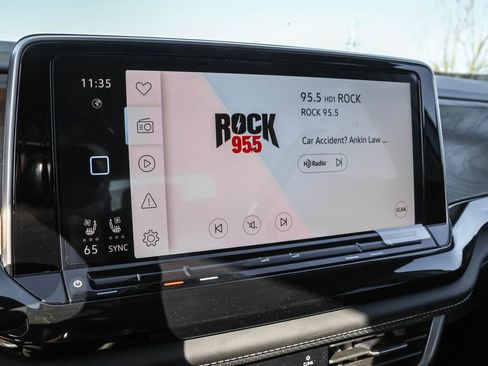 New 2026 Volkswagen Atlas SE image 28