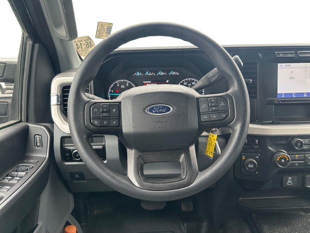 Used 2023 Ford F350 XLT w/ 360-Degree Camera Package AWD/4WD image 5