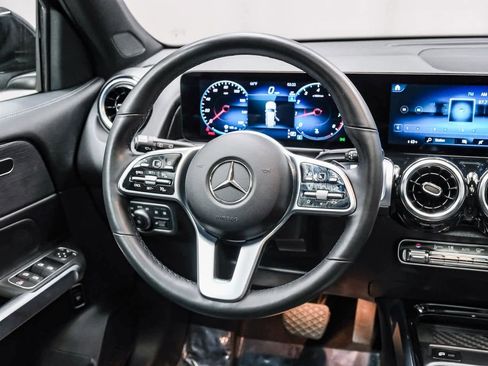 Certified 2023 Mercedes-Benz GLB 250 image 17