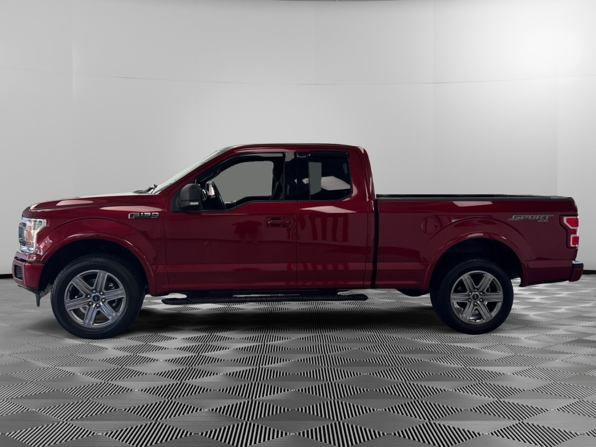 Used 2019 Ford F150 XLT w/ Equipment Group 302A Luxury AWD/4WD image 5