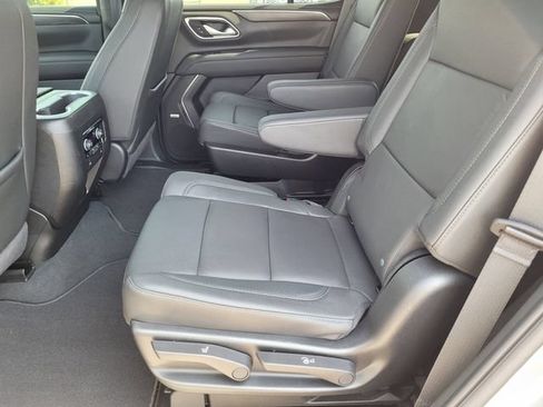 Used 2024 Chevrolet Tahoe Z71 w/ Z71 Off-Road Package AWD/4WD image 28