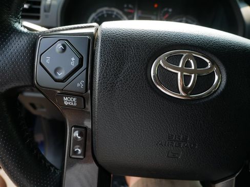 Certified 2023 Toyota 4Runner TRD Off-Road Premium w/ Off Road Premium Plus Package AWD/4WD image 30