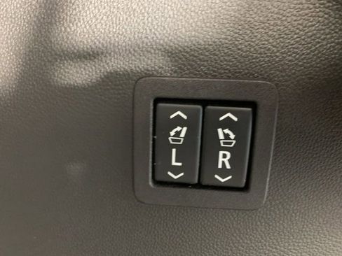 Used 2018 Buick Enclave Premium w/ Experience Buick Package image 14