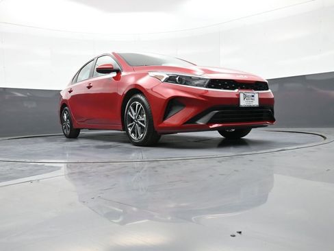 Certified 2022 Kia Forte LXS image 26