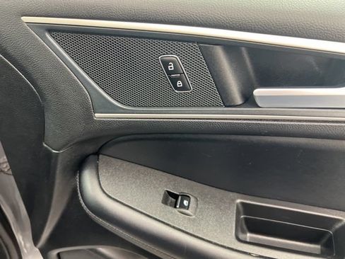 Used 2024 Ford Edge SEL AWD/4WD image 24