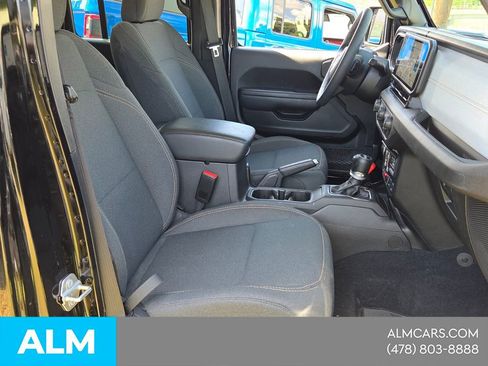Used 2024 Jeep Wrangler Unlimited Sport AWD/4WD image 19