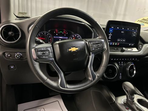 Used 2025 Chevrolet Blazer LT AWD/4WD image 15