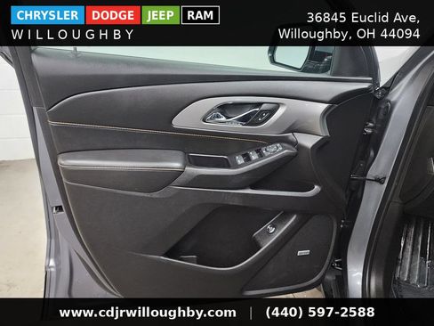 Used 2019 Chevrolet Traverse LT w/ LT Premium Package AWD/4WD image 11