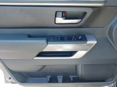 Used 2025 Toyota Tundra SR5 AWD/4WD image 31
