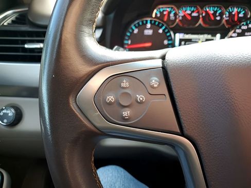 Used 2020 Chevrolet Suburban LT w/ Max Trailering Package image 34