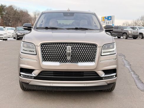 Used 2019 Lincoln Navigator L Reserve image 4