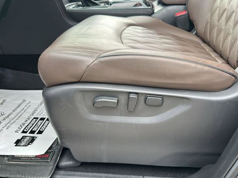 Used 2024 Nissan Armada Platinum w/ Captain's Chairs Package image 15