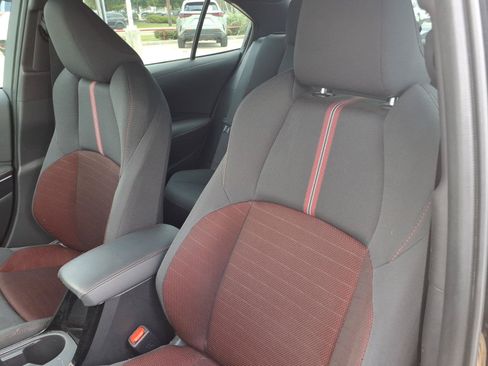 Used 2024 Toyota Corolla SE FWD image 4