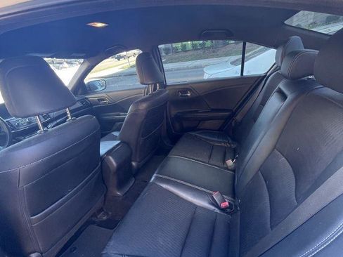 Used 2016 Honda Accord Sport image 18
