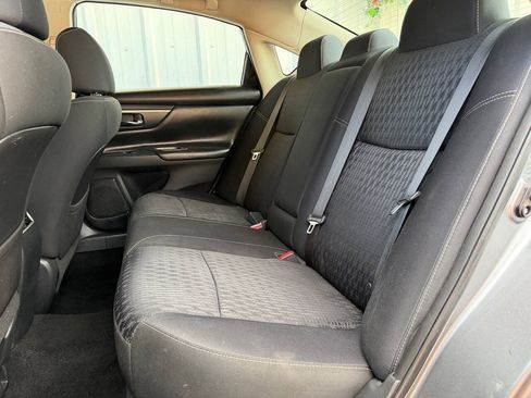 Used 2016 Nissan Altima 2.5 SV w/ Convenience Package FWD image 19