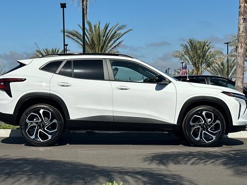 New 2026 Chevrolet Trax RS w/ Driver Confidence Package FWD image 3