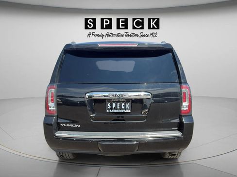 Used 2019 GMC Yukon Denali w/ Denali Ultimate Black Edition AWD/4WD image 4