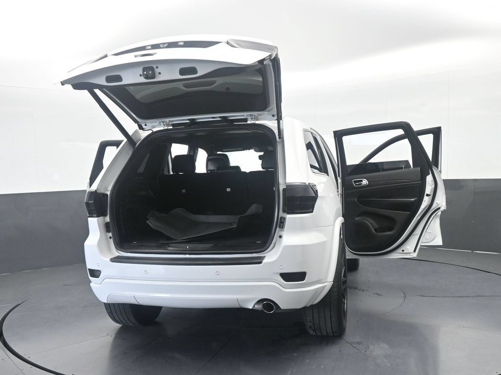 Used 2018 Jeep Grand Cherokee Altitude RWD image 72