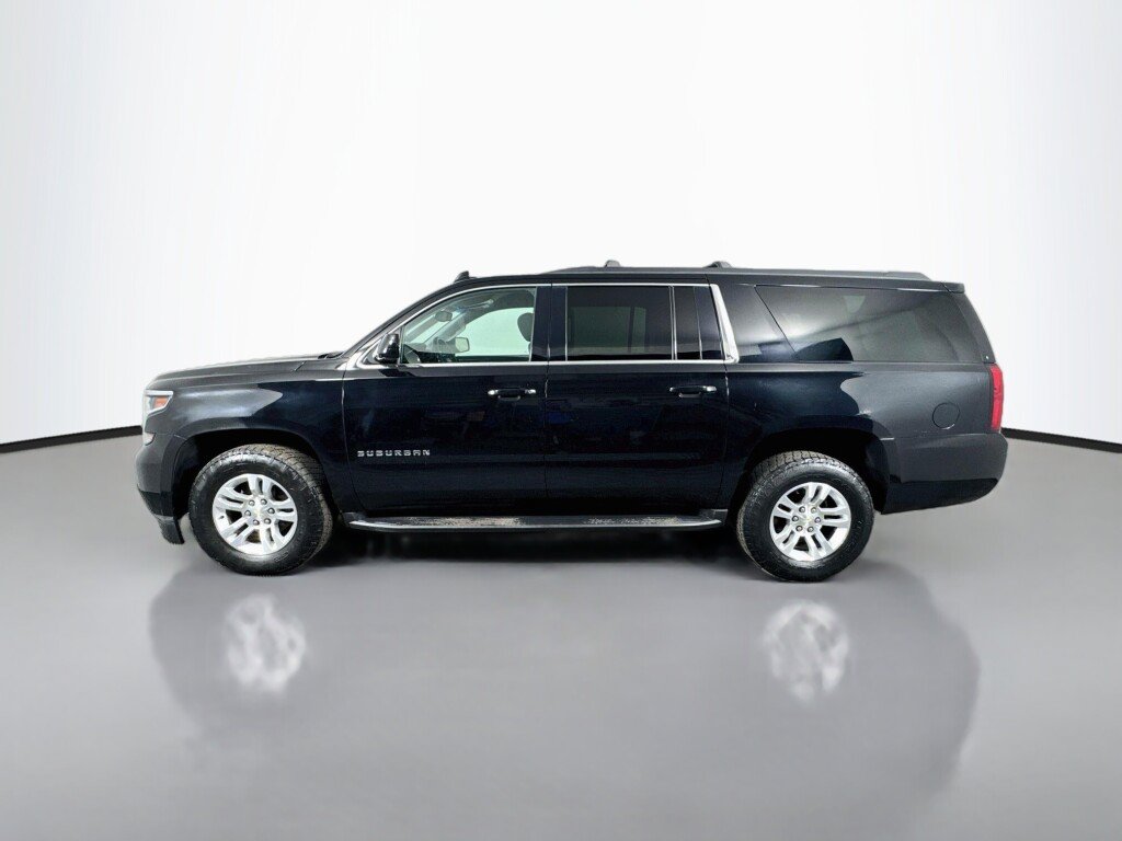 Used 2019 Chevrolet Suburban LS AWD/4WD image 2