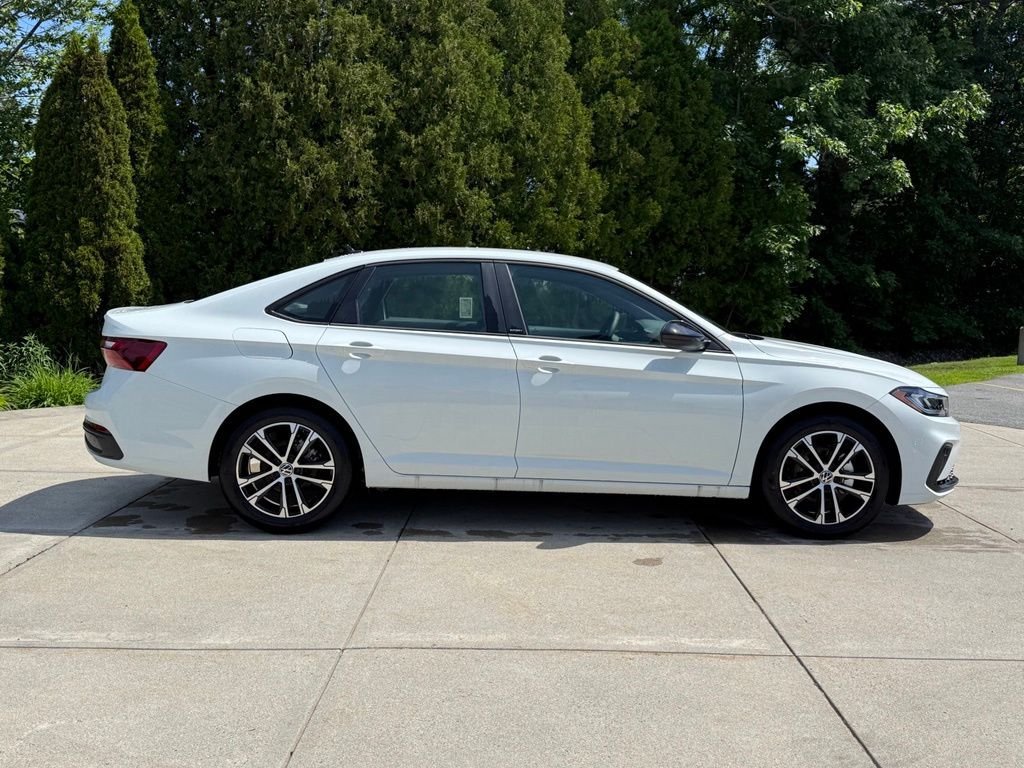 New 2026 Volkswagen Jetta Sport FWD image 8