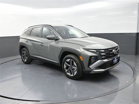 New 2026 Hyundai Tucson SEL image 2