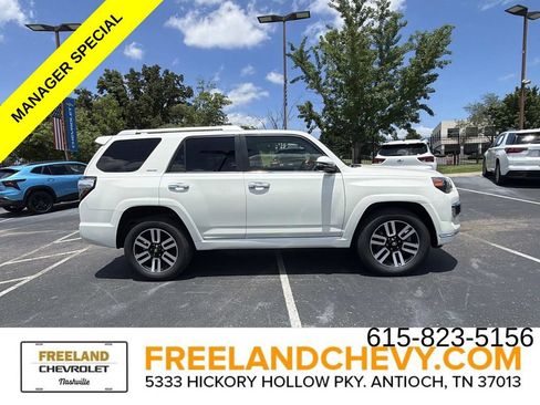 Used 2021 Toyota 4Runner Limited AWD/4WD image 2