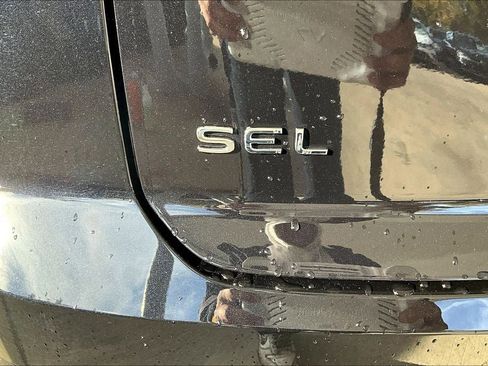 New 2026 Volkswagen Atlas Cross Sport SEL Premium R-Line image 7