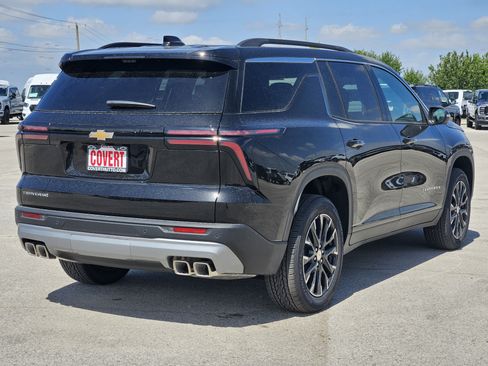 New 2026 Chevrolet Traverse LT w/ Sun and Wheel Package FWD image 3