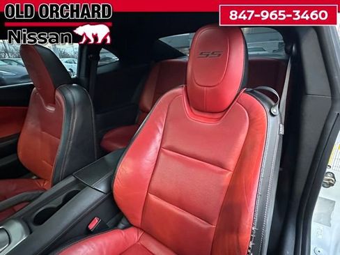 Used 2010 Chevrolet Camaro SS w/ RS Package image 12