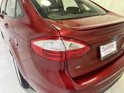 Used 2015 Ford Fiesta SE w/ Equipment Group 201A FWD image 10