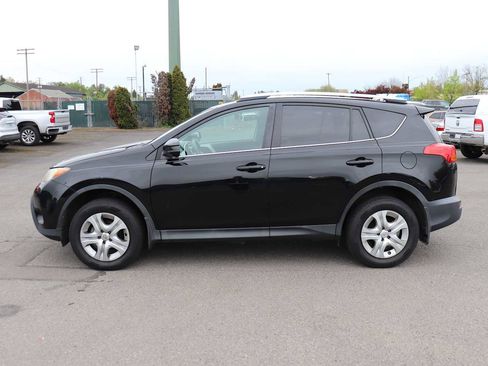 Used 2014 Toyota RAV4 LE image 8