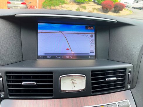 Used 2016 INFINITI Q70 L 3.7 AWD/4WD image 7