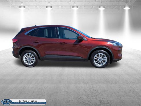 Used 2021 Ford Escape SE AWD/4WD image 3