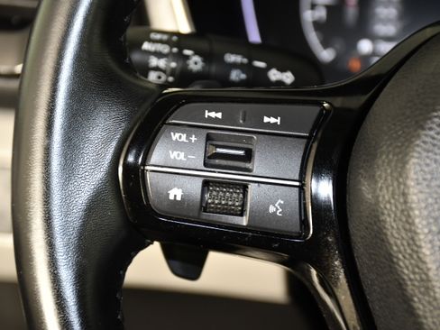 Used 2025 Honda Pilot EX-L image 20
