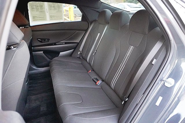 Certified 2025 Hyundai Elantra Sport FWD image 24