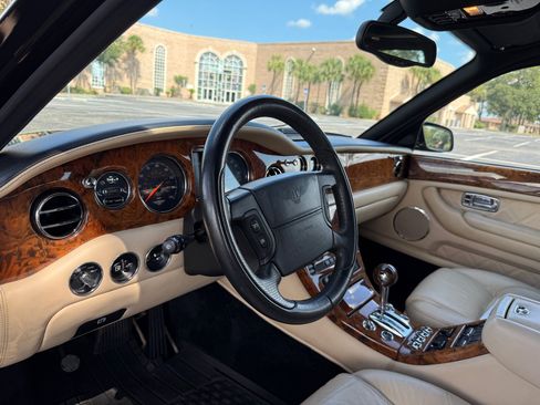 Used 2004 Bentley Arnage T image 17