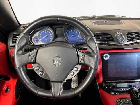 Used 2018 Maserati GranTurismo Convertible image 10