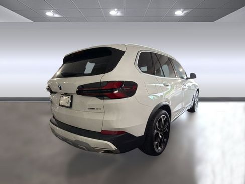 Certified 2025 BMW X5 sDrive40i w/ Parking Assistance Package RWD image 5