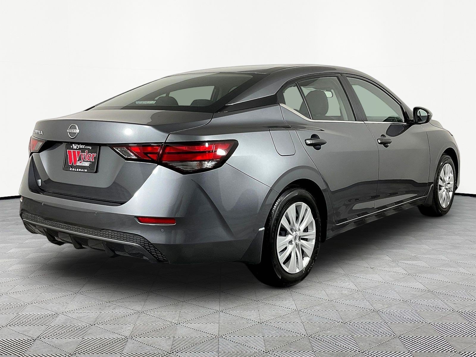 Certified 2025 Nissan Sentra S FWD image 6