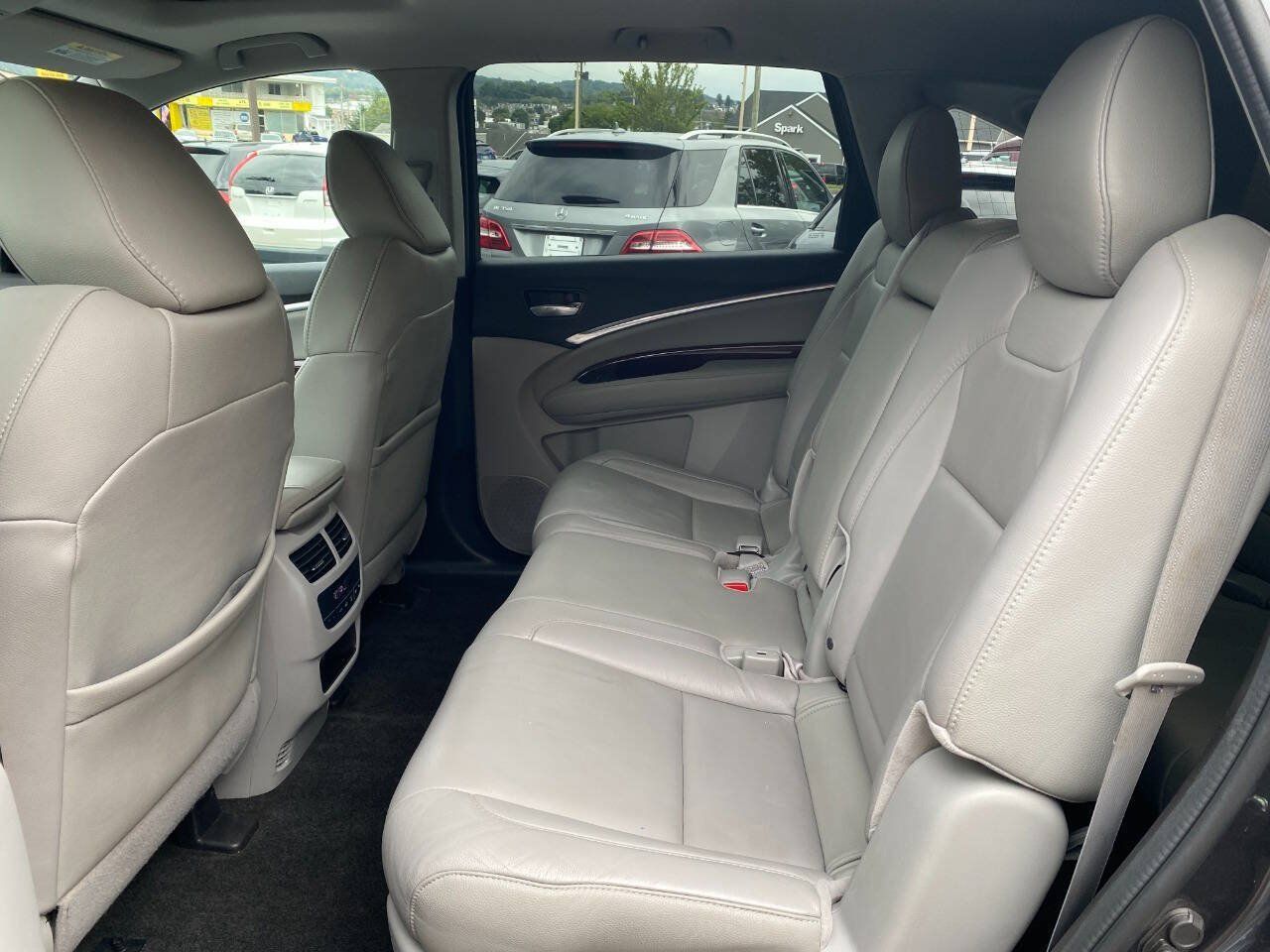 Used 2015 Acura MDX w/ Technology Package AWD/4WD image 22