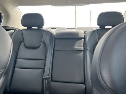Used 2024 Volvo S60 B5 Core image 20