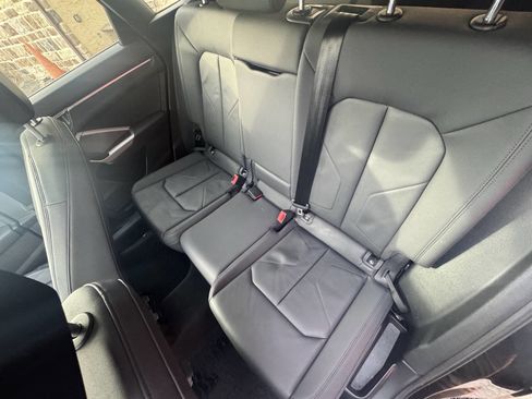 Used 2020 Audi Q3 2.0T Premium w/ Convenience Package image 17