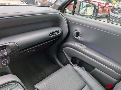 Certified 2026 Hyundai Palisade Calligraphy FWD image 18