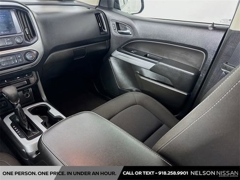 Used 2022 Chevrolet Colorado LT image 21