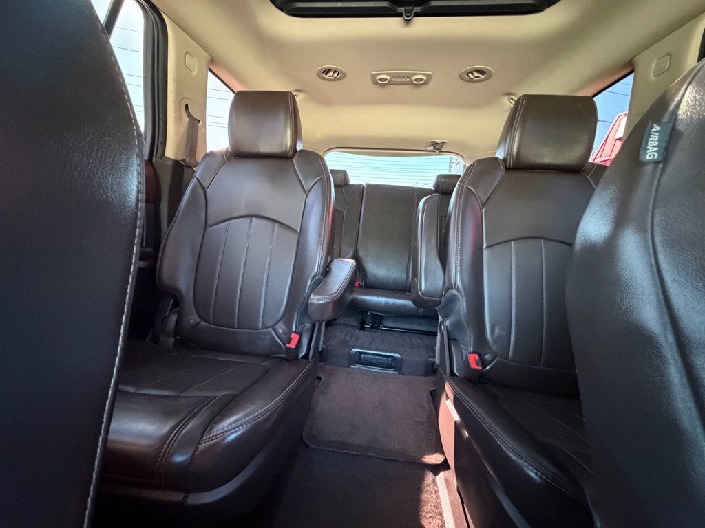 Used 2013 Buick Enclave Premium FWD image 38